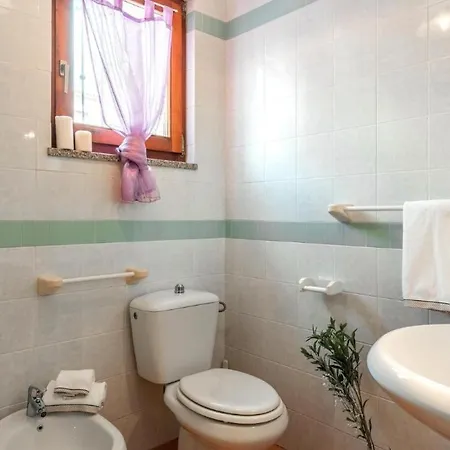 Διαμέρισμα Glorious Le Pavoncelle One Bedroom Sleeps Four Child Num1454
