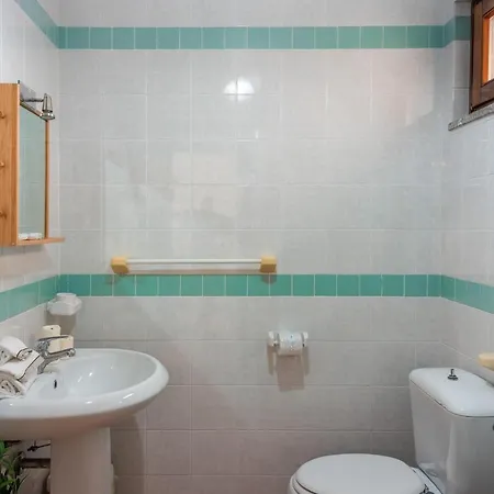 Glorious Le Pavoncelle One Bedroom Sleeps Four Num1454 Apartment *