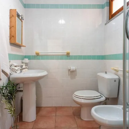 Glorious Le Pavoncelle One Bedroom Sleeps Four Child Num1454 Apartment Santa Teresa Gallura