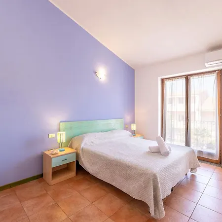 Glorious Le Pavoncelle One Bedroom Sleeps Four Num1454 Apartment *