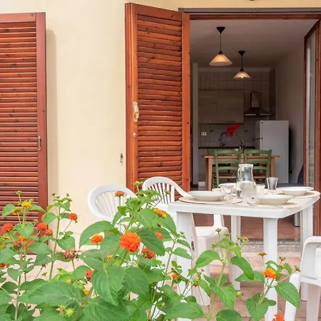 Glorious Le Pavoncelle One Bedroom Sleeps Four Num1454 * Santa Teresa Gallura